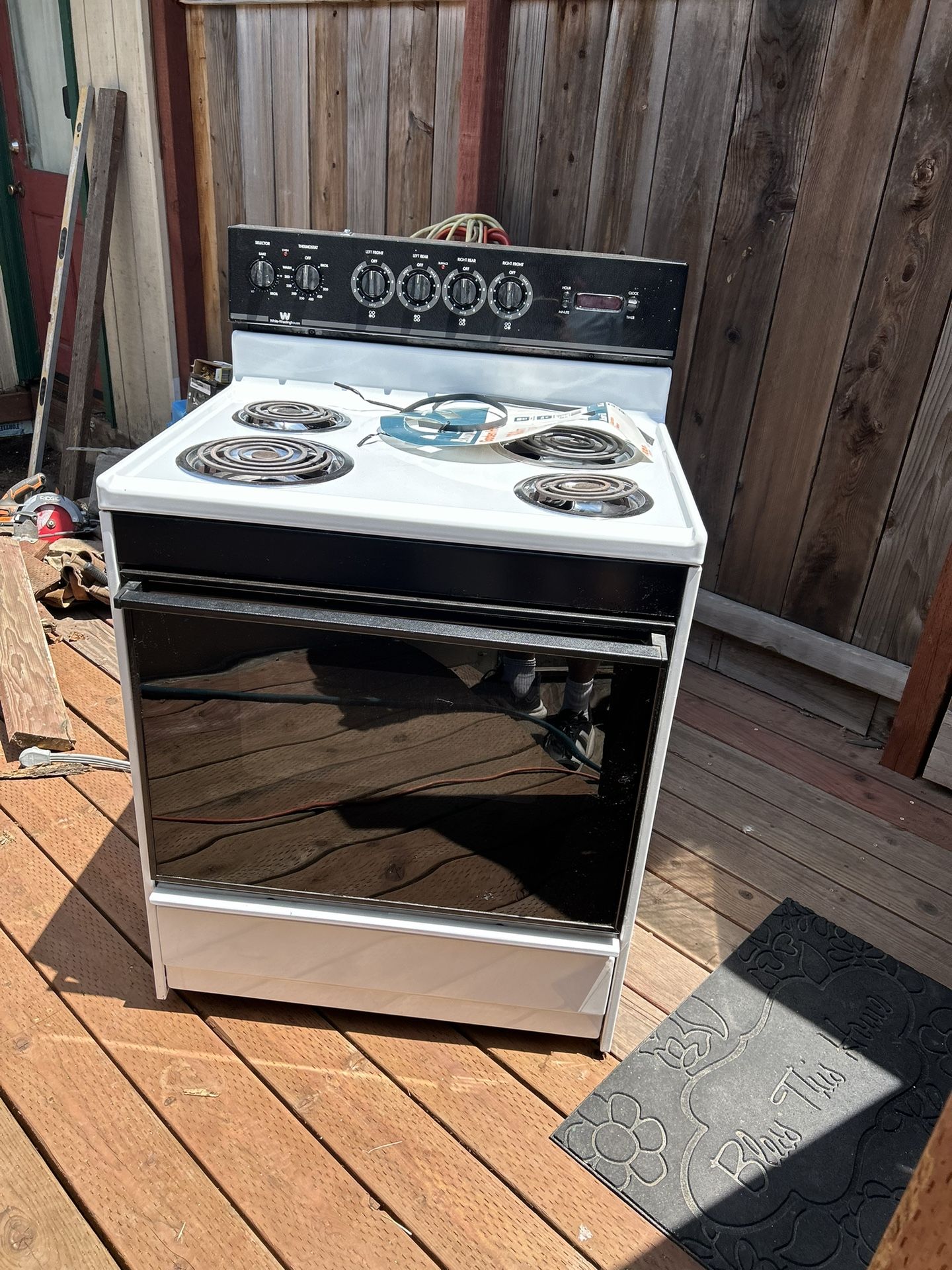Stove In Good Condition Everything Works All Burners But Oven Does Not. Only Broil Works