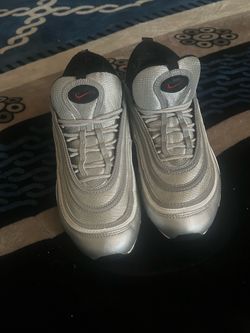 Nike air max 97 silver color mint condition size 9 1/2  these are authentic buy with confidence