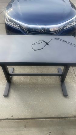 Adjustable Height Table electric
