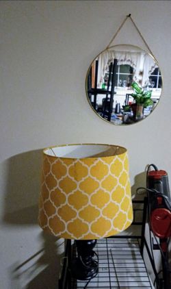 14in Gold round mirror