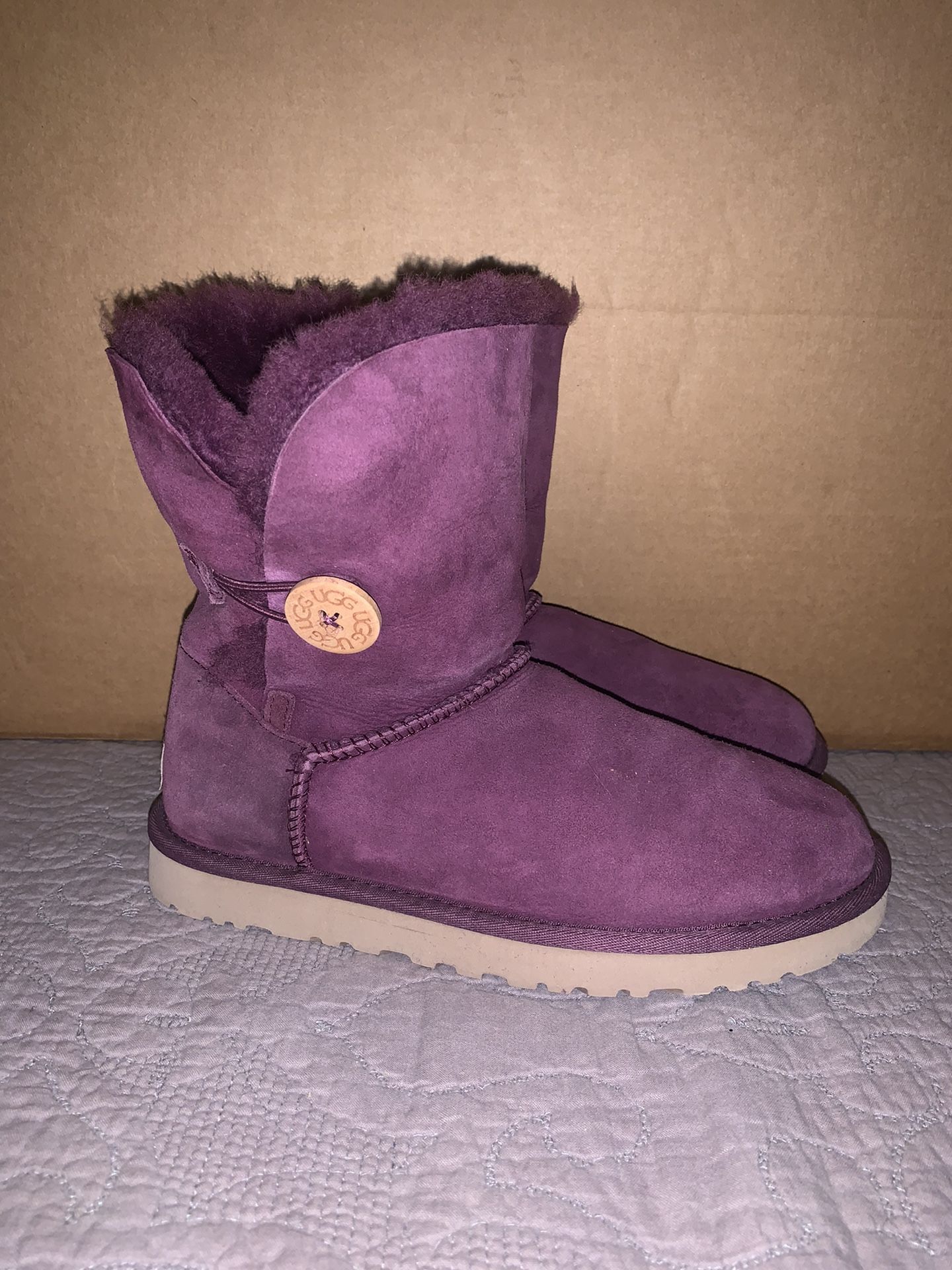UGG boots size 8-9 womens