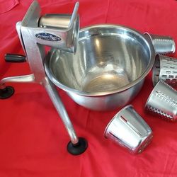 Vintage Duncan Hines Food and Vegetable Processor