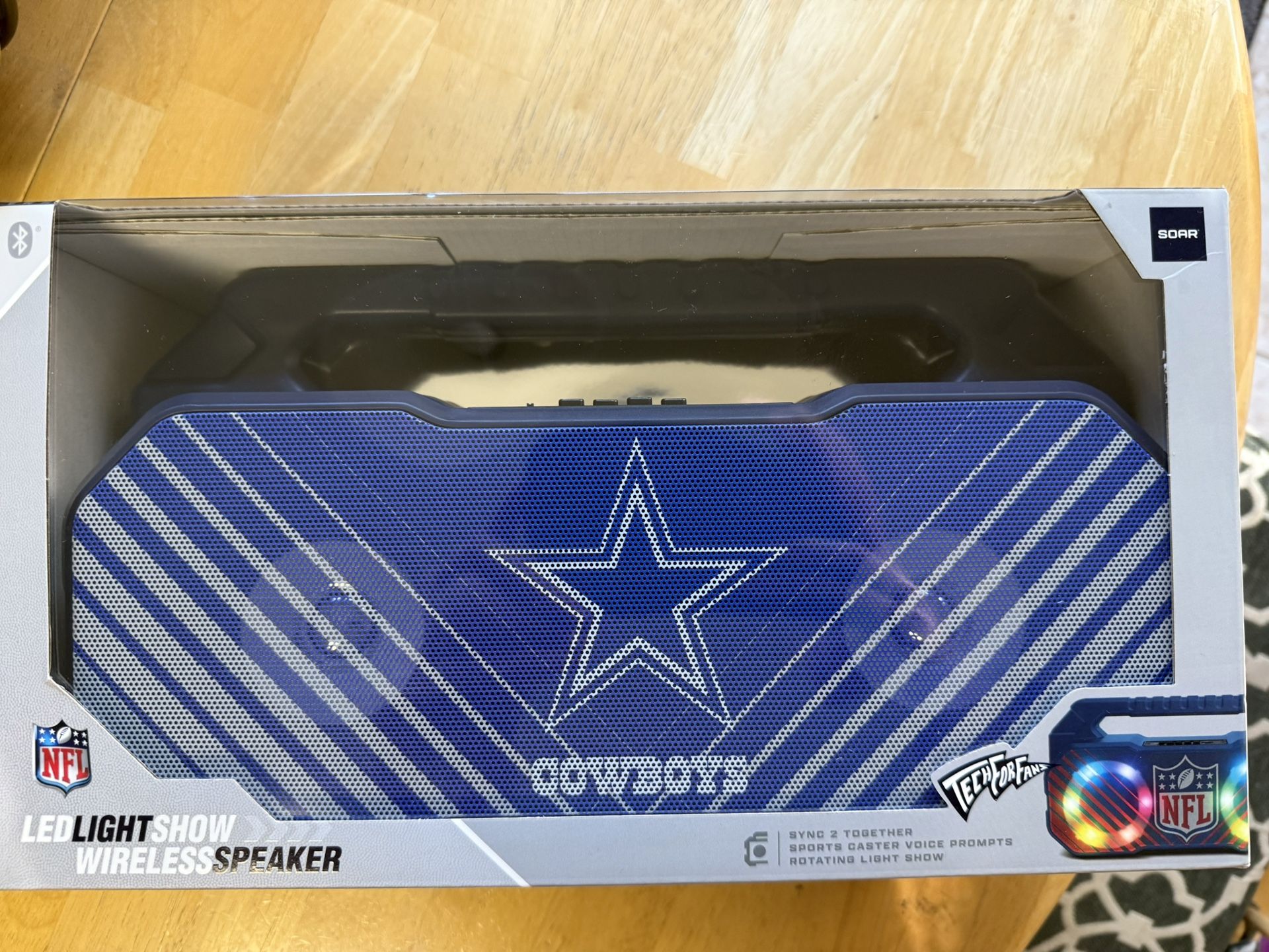 Dallas Cowboys Bluetooth Wireless Speaker with FM Radio π₯ Brand new in box