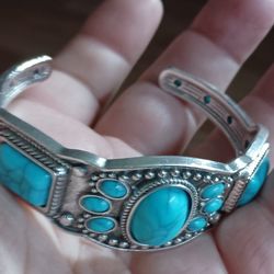 Women's Vintage Bohemian Cuff Bracelet 