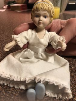 Antique small 7” purslane doll
