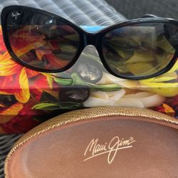 Maui Jim Sunglasses Style Nalani Black Frame  