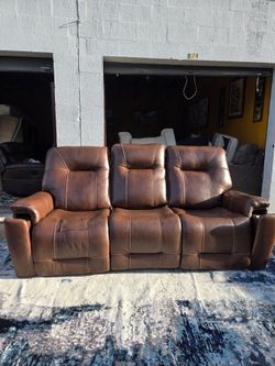 SOFA  SOLO RECLINABLE ELÉCTRICO  CON POR TAVASOS