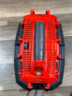 Milwaukee M18 18-Volt Lithium-lon 6-Port Sequential Battery Charger (NO BATTERIES INCLUDED)