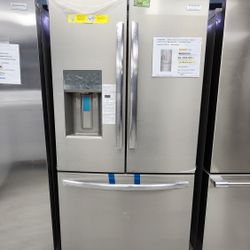 FRIGIDAIRE  FRENCH DOOR REFRIGERATOR WITH 1YEAR WARRANTY/1AÑO DE GARANTIA POR ESCRITO 