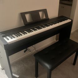 YAMAHA P71 88-Key Weighted Action Digital Piano with Sustain Pedal and Power Supply