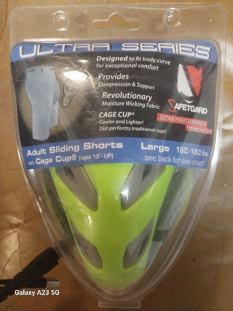 ADULT SLIDING SHORTS W/CAGE CUP