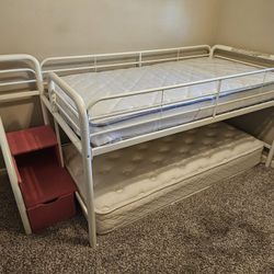 Tubular steel bunk bed