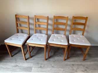 4 Chairs