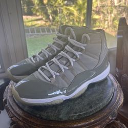 Jordan 11 (cool grey)