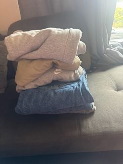 Mixed Clothing Bundle – Nike Sweatpants& Jeans