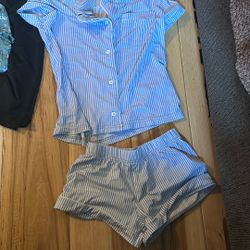 Ropa De Nina 6/8/10    $8 Toda 