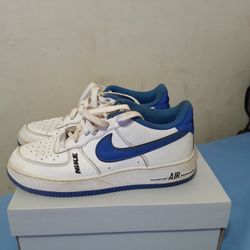 These Shoes Are Used They Do Come With A Box 