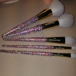 I Heart revolution Brushes Bling