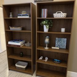 Set of 2 Matching Bookshelves - Great Condition