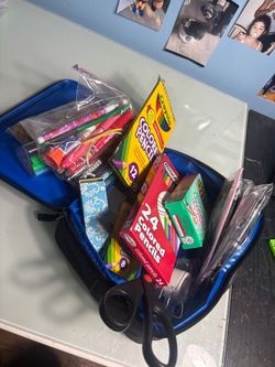 Miscellaneous art supplies great condition or new