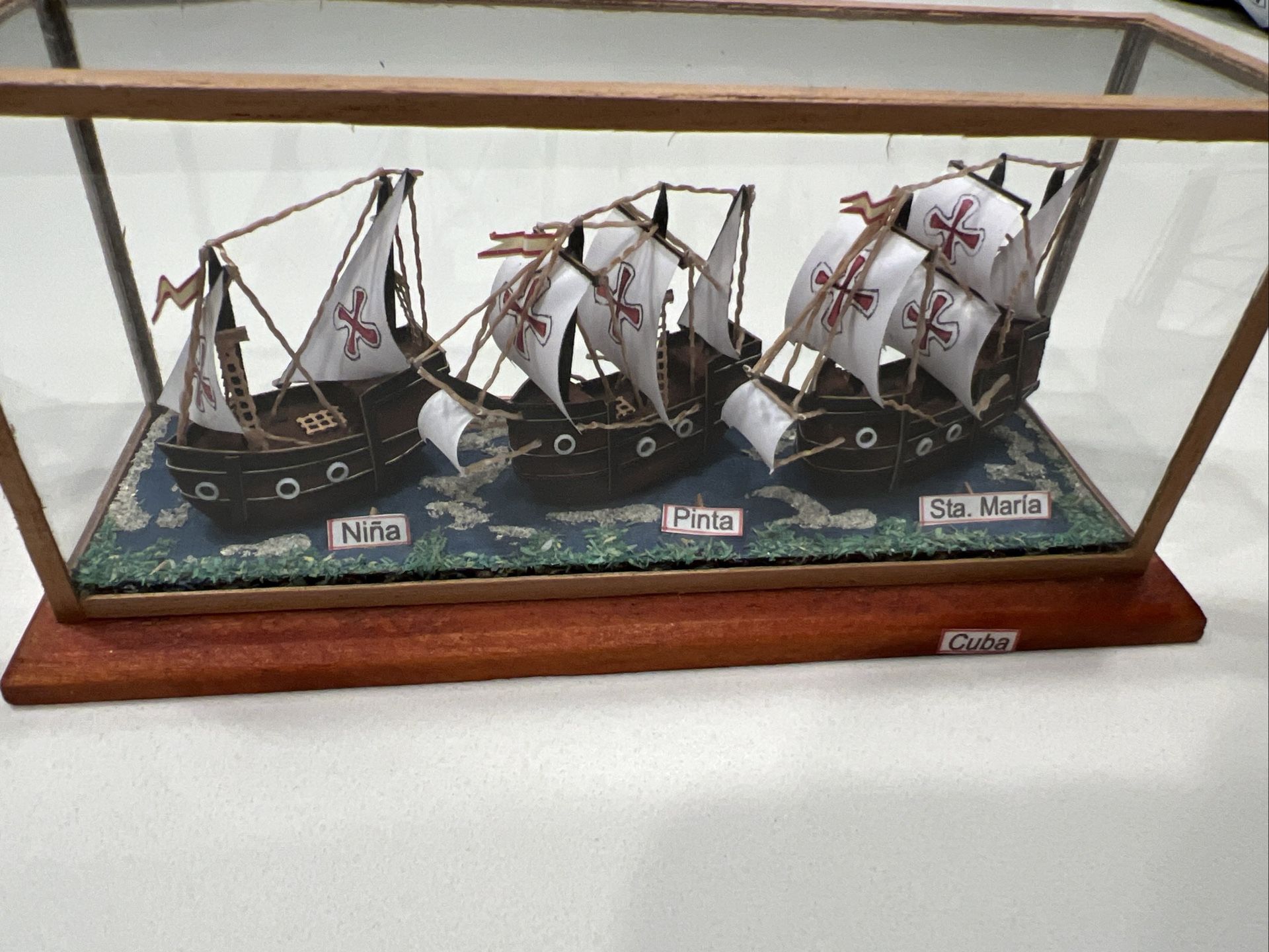 VINTAGE HANDMADE WOOD MODELS OF COLUMBUS 3 SHIPS NINA, PINTA & SANTA MARIA