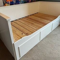 Ikea Daybed