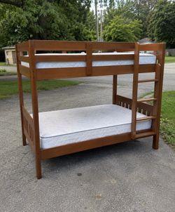 Twin over full Bunk Bed