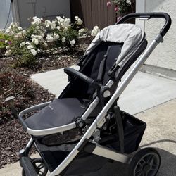 Uppababy Cruz V2 Stroller - Jordan Charcoal (Excellent Condition)

