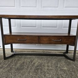 Havertys Urban Crossroads Sideboard / Console Table Industrial Style