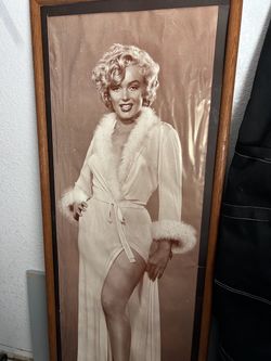 Marilyn Monroe life size poster