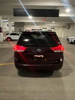 2012 Toyota Sienna