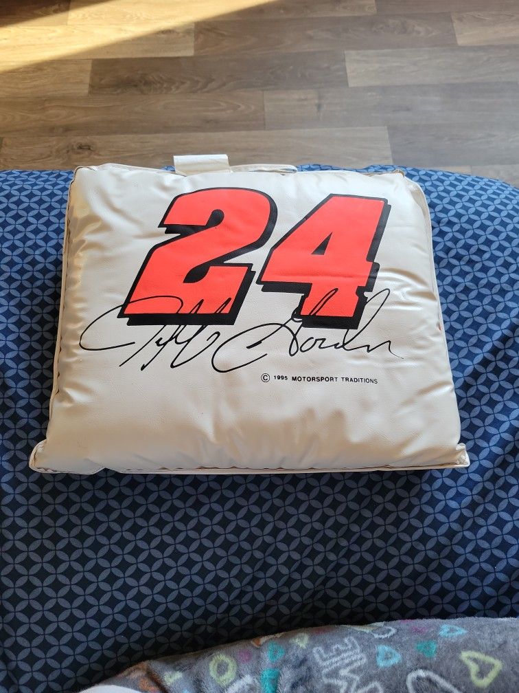 Jeff Gordon Stadium Seat Cushion Like New