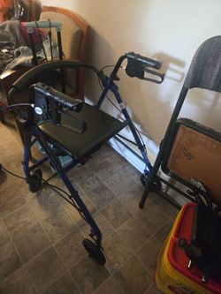 Walker with seat