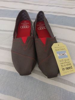 Toms Limited Edition Audi Ash women's 6.5