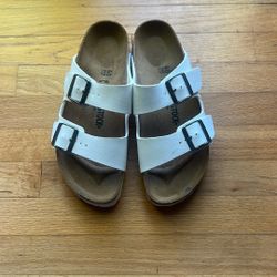 White Birkenstocks Size 9, In Women’s Size 7 In Men’s