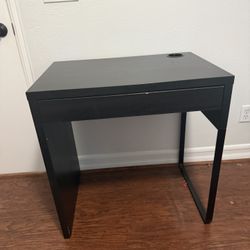 computer desk