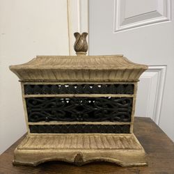 “Decorative Vintage-Style Incense Burner / Ornate Metal & Resin Tabletop Box”