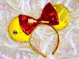 Winnie the pooh Minnie Mouse ears new