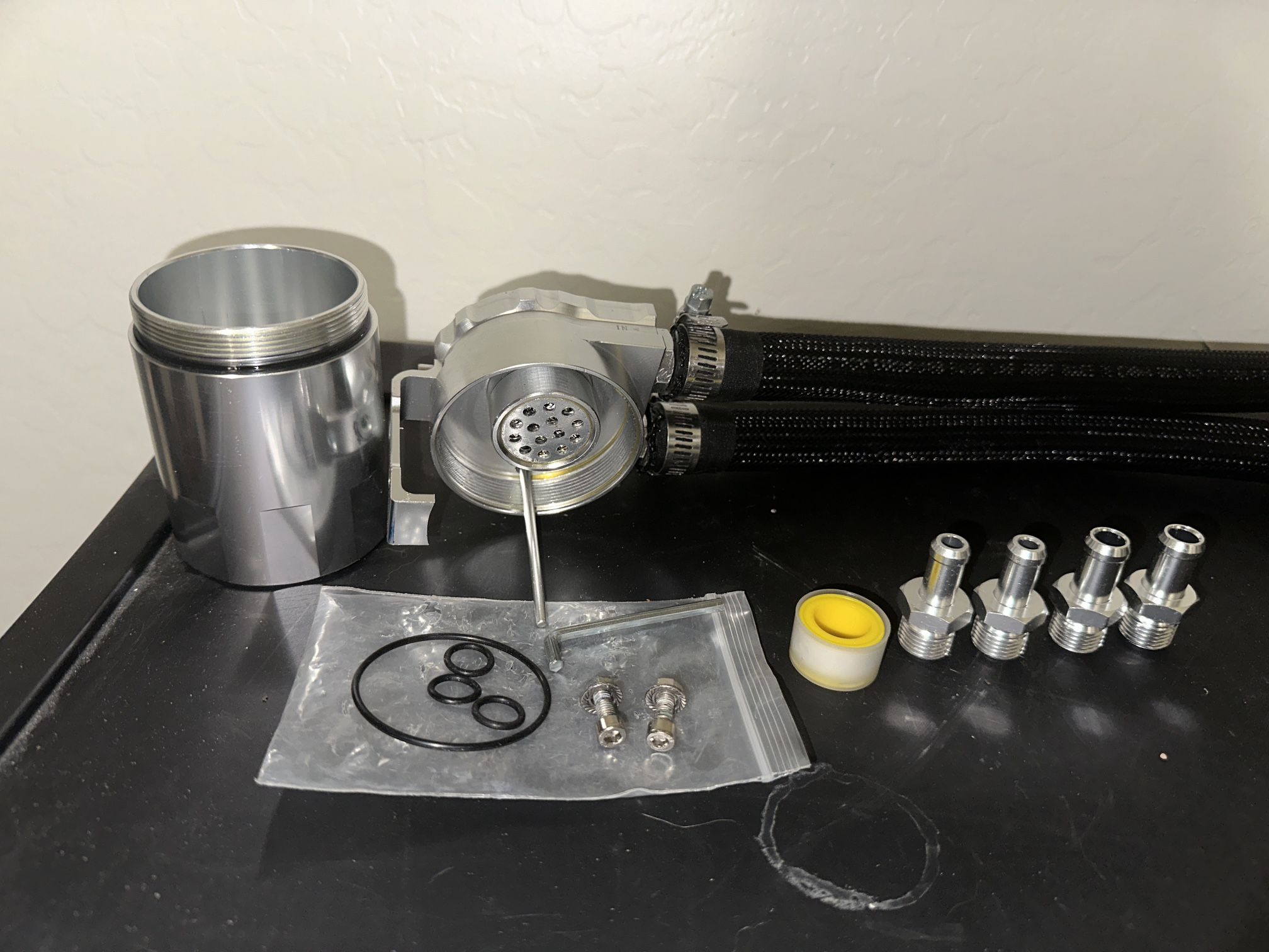 UNIVERSAL oil Catch Can