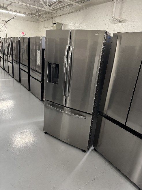 New Stainless Steel French Door Fridge Water Ice 1 Year Warranty