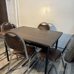 Dinner Table With Chairs 