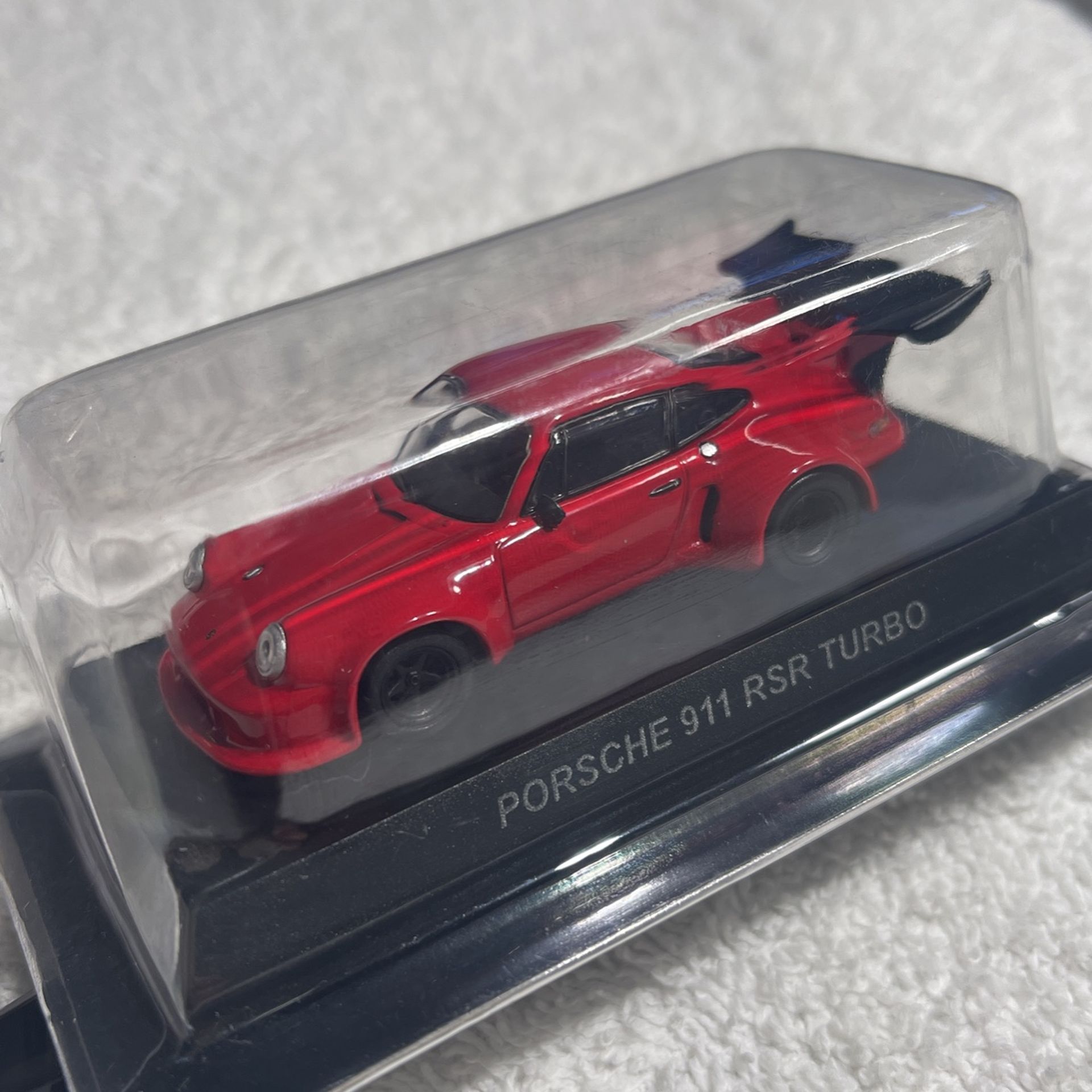 1:64 Kyosho Porsche 911 RSR Turbo Red