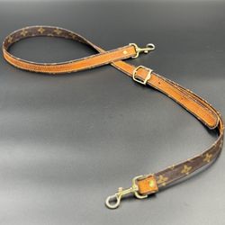 Louis Vuitton 47 in VACHETTA leather Strap Bag Purse monogram Gold tone stirrup