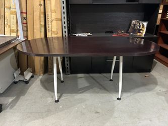 72″ Racetrack Conference Table – From $150 📦 Florida