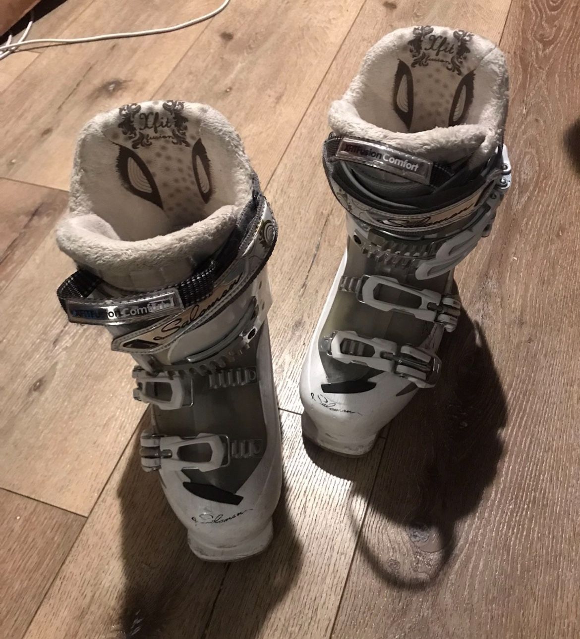 Salomon Ski Boots Women, Youth 230-235 mm size 6 size 6.5