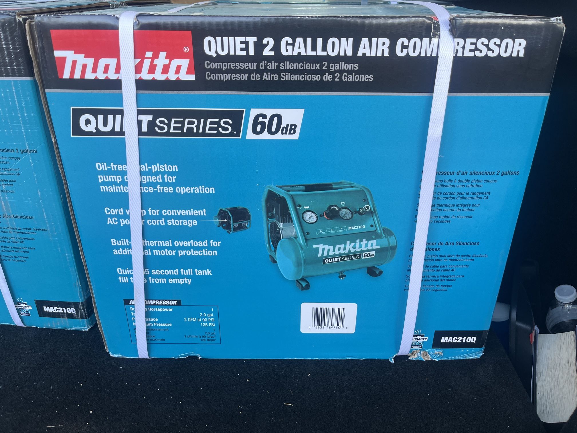 Makita Quiet Series 1 HP, 2 Gallon, Oil-Free, Electric Air Compressor