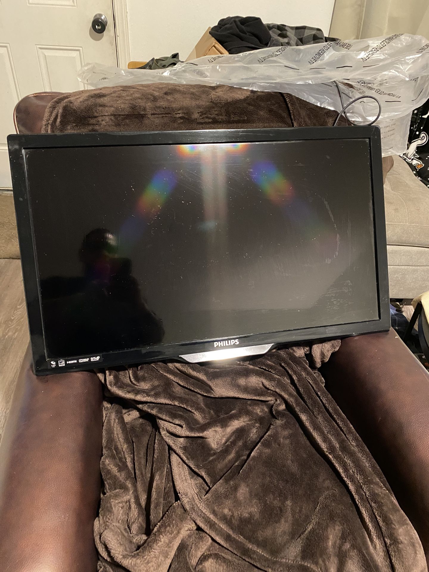 Phillips Tv,  Acer Laptop