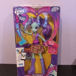 2014 My Little Pony Equestria Girls SUNNY FLARE doll Friendship Games new never open selling for only $30