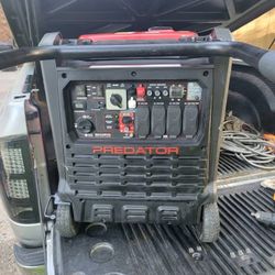 PREDATOR 9500 Watt SUPER QUIET Inverter Generator with CO SECURE Technology,