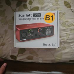 Scarlett Solo Third Gen New 